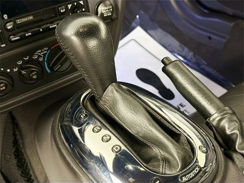 Used 2000 Plymouth Prowler Base image 14