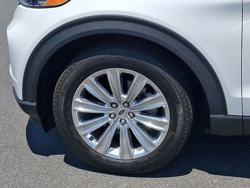 Certified 2024 Ford Explorer Limited w/ Limited Technology Package RWD image 28