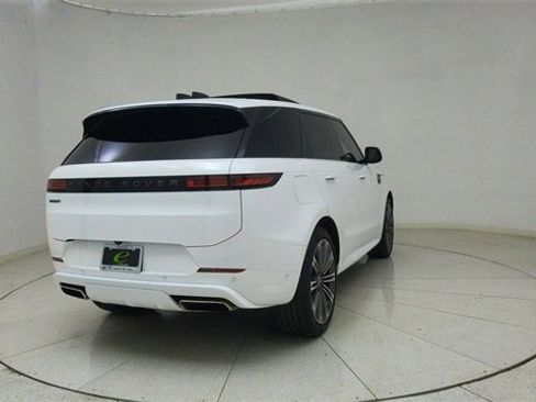 Used 2024 Land Rover Range Rover Sport Dynamic SE image 72
