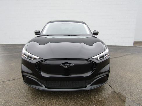 Used 2025 Ford Mustang Mach-E Premium image 3