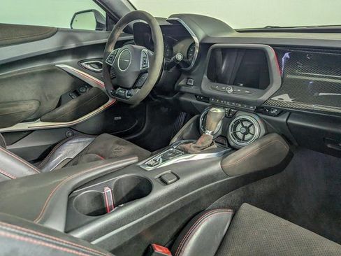 Used 2019 Chevrolet Camaro ZL1 image 25