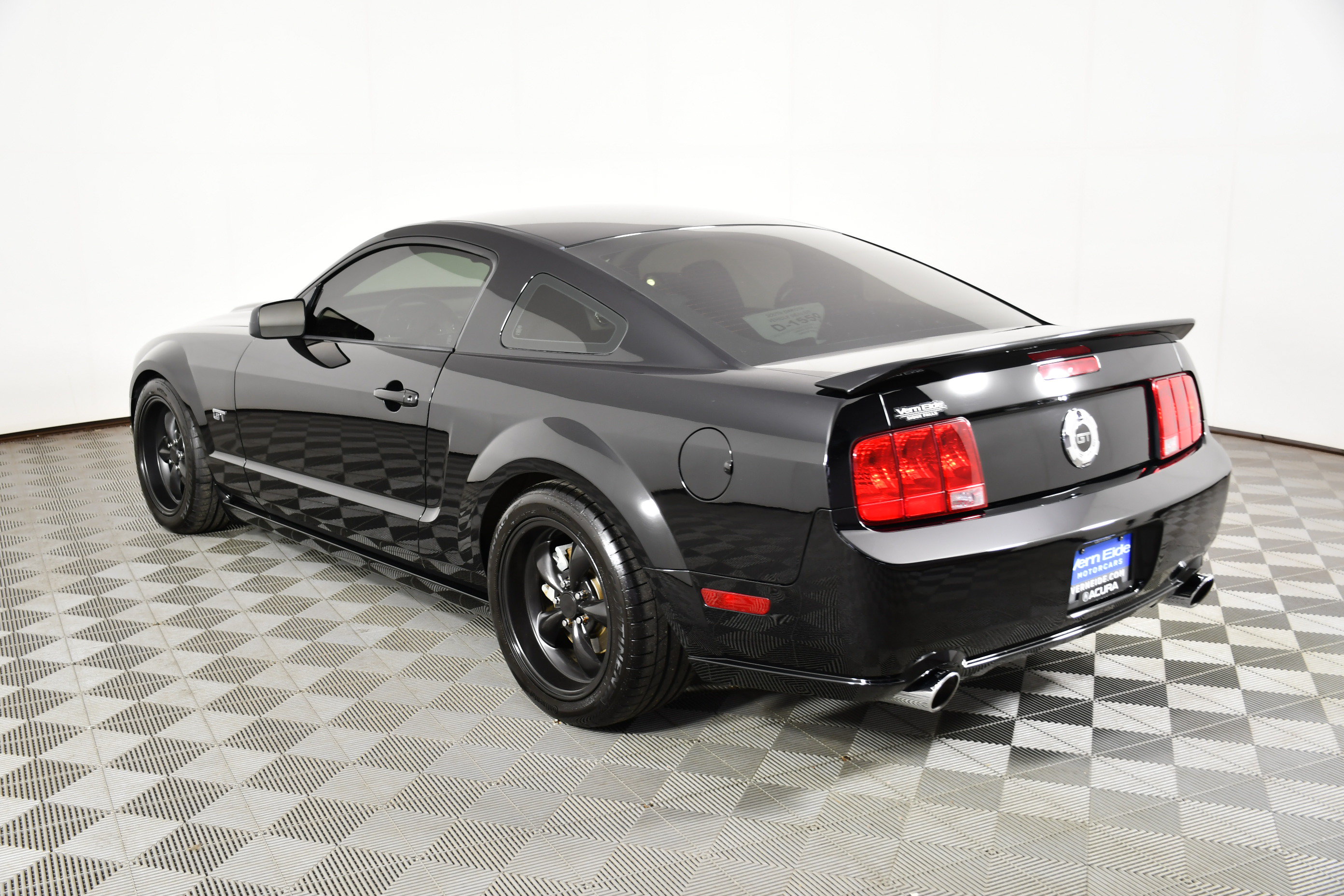 Used 2008 Ford Mustang GT RWD image 7