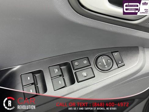 Used 2019 Hyundai Ioniq Plug-In Hybrid image 42