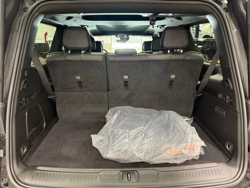 New 2025 Jeep Wagoneer Series III w/ Premium Group I image 27