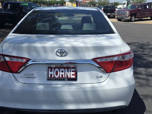 Used 2016 Toyota Camry LE FWD image 6