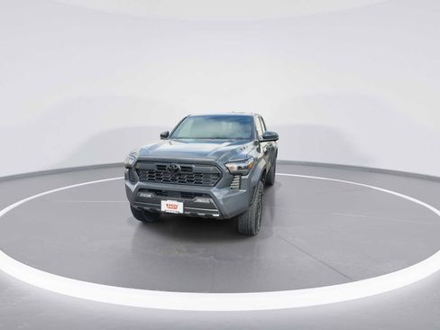 New 2026 Toyota Tacoma TRD Off-Road image 3