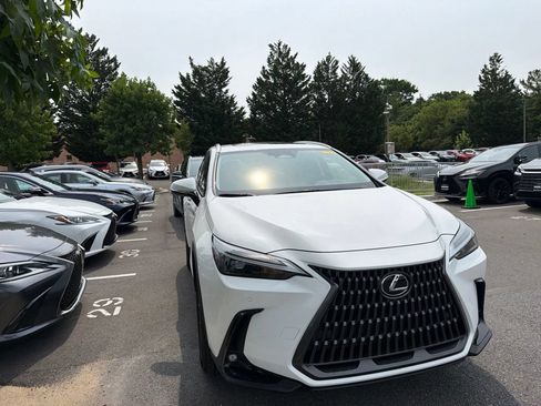 Certified 2026 Lexus NX 350 AWD w/ Accessory Package (2T) image 6