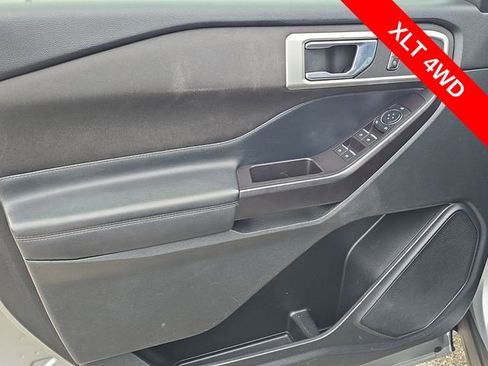 Used 2020 Ford Explorer XLT w/ Comfort Package image 10