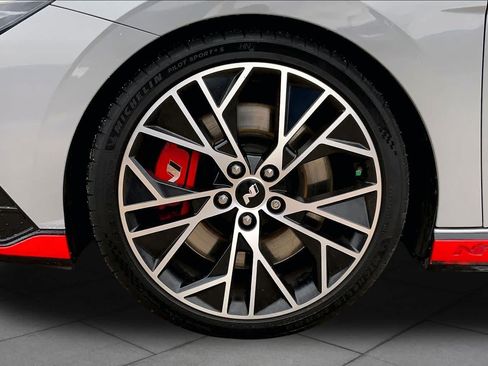 Used 2023 Hyundai Elantra N FWD image 11