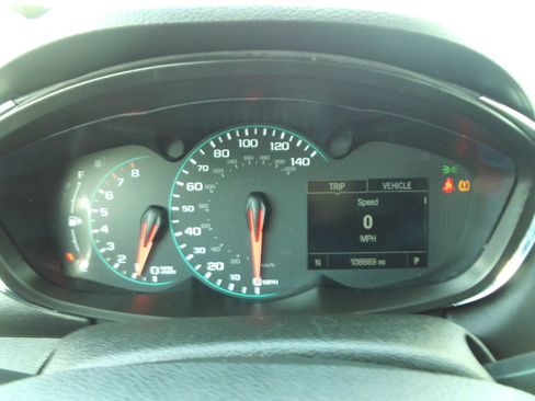 Used 2017 Chevrolet Trax LT w/ Sun & Sound Package FWD image 13