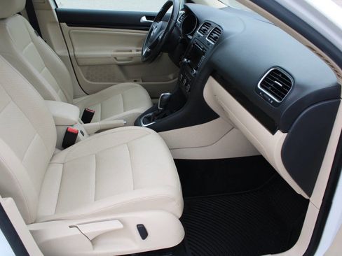 Used 2014 Volkswagen Jetta TDI image 8