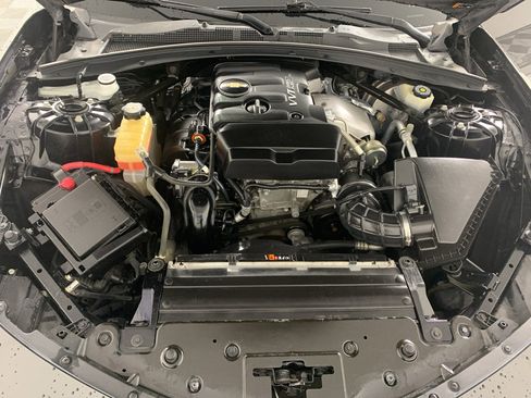 Used 2019 Chevrolet Camaro LT RWD image 11