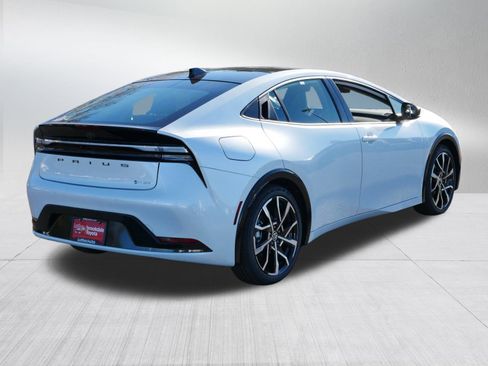 Certified 2026 Toyota Prius Plug-In Hybrid image 7