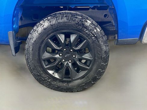 Used 2022 Chevrolet Silverado 1500 LT w/ Z71 Off-Road Package image 34