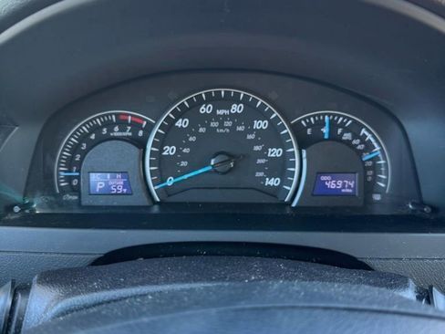 Used 2014 Toyota Camry LE image 2