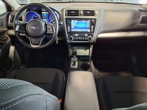 Used 2018 Subaru Outback 2.5i Premium AWD/4WD image 16