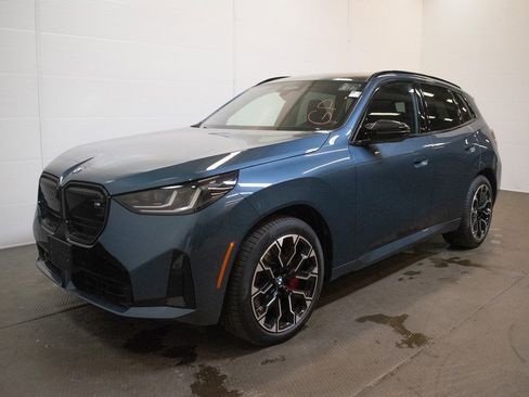 Certified 2025 BMW X3 M50 w/ Premium Package image 8