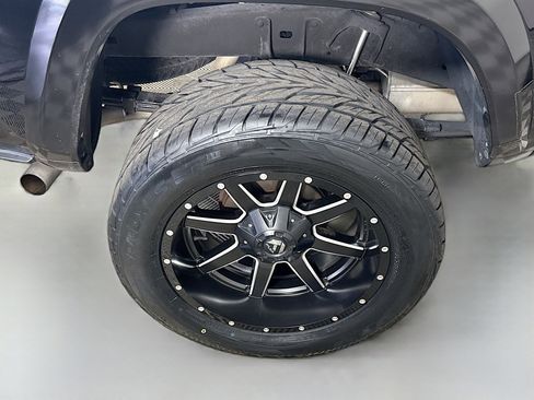 Used 2021 Toyota Tacoma TRD Sport image 32