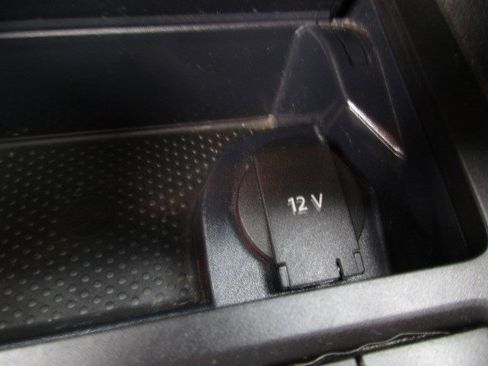 Used 2012 Volkswagen Golf TDI image 28