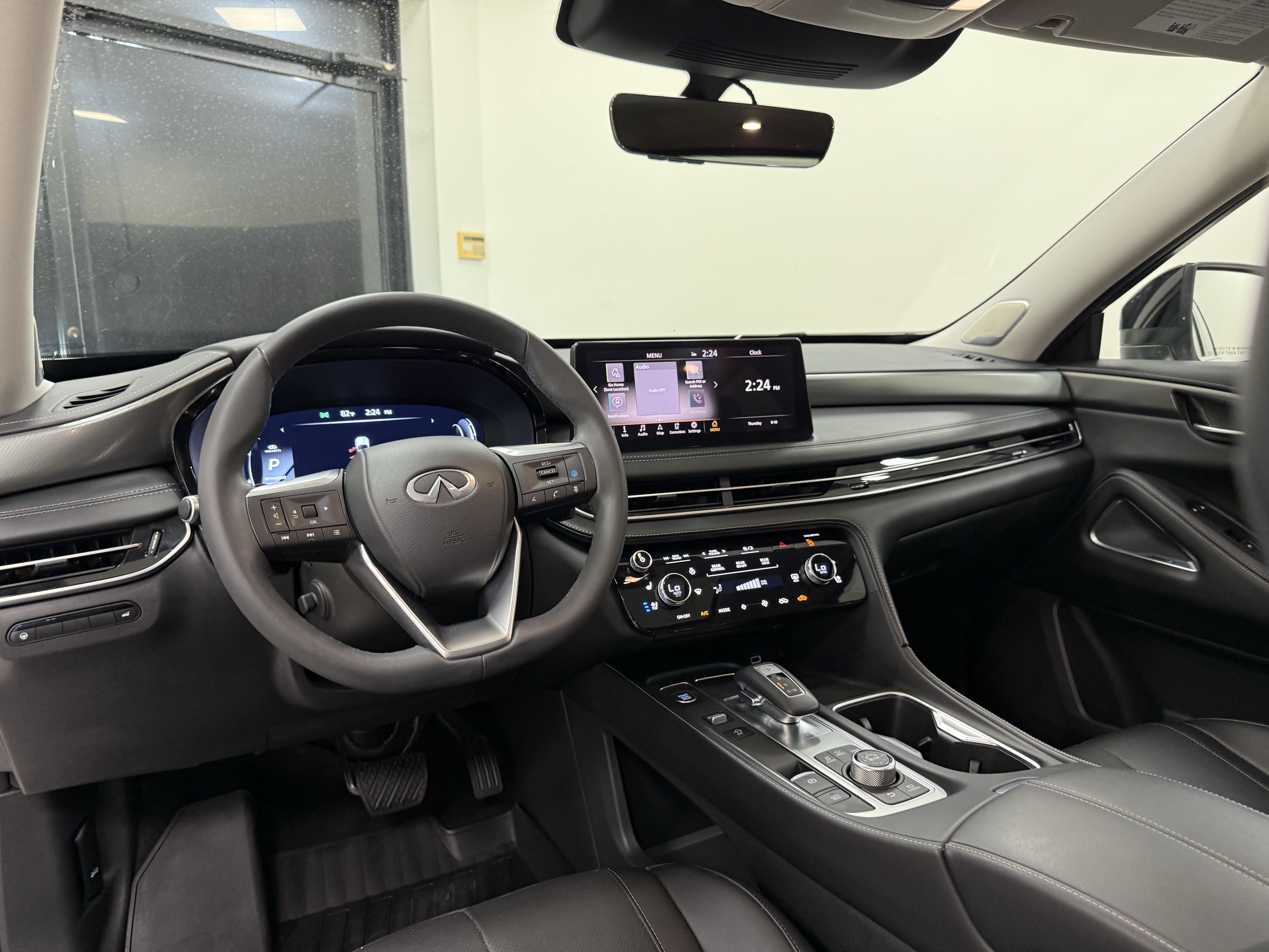 Certified 2024 INFINITI QX60 Luxe w/ Performance Audio Package FWD image 17