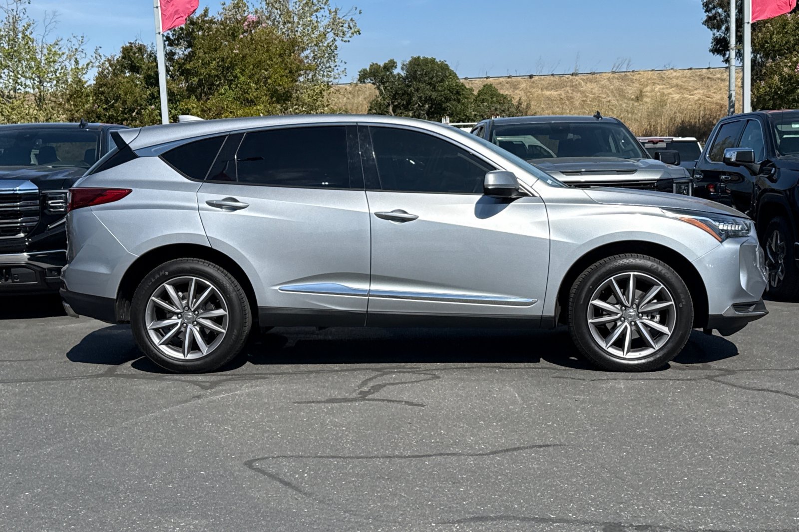Used 2023 Acura RDX w/ Technology Package AWD/4WD image 3