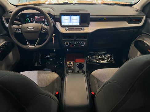 Used 2023 Ford Maverick XLT w/ XLT Luxury Package image 10