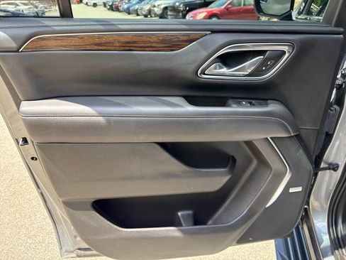 Used 2021 Chevrolet Suburban Premier AWD/4WD image 33