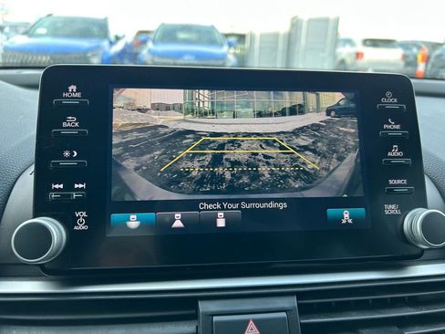 Used 2018 Honda Accord Sport image 13