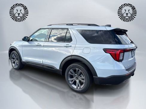 New 2026 Ford Explorer Active w/ Active Comfort Package image 7