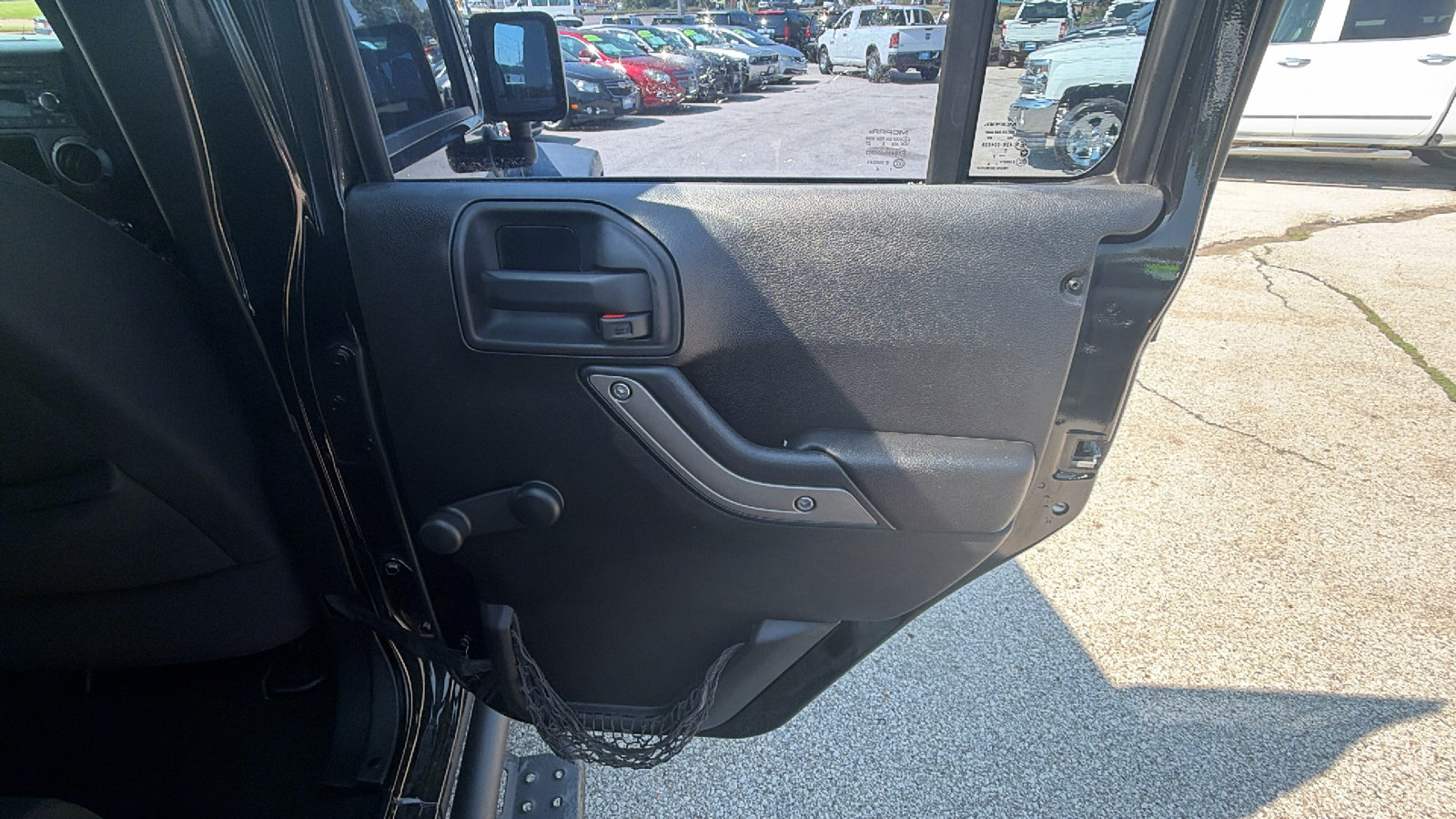Used 2013 Jeep Wrangler Unlimited Sport w/ Connectivity Group AWD/4WD image 17