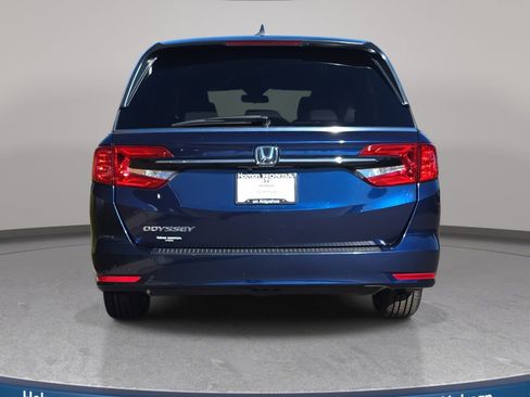 Certified 2024 Honda Odyssey EX image 6