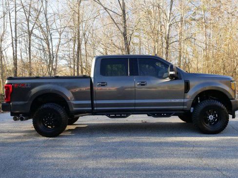 Used 2019 Ford F250 Lariat w/ Lariat Ultimate Package image 52
