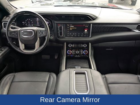 Used 2023 GMC Yukon Denali w/ Advanced Technology Package image 16
