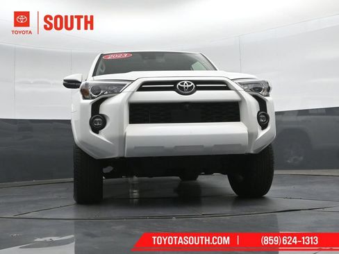 Used 2023 Toyota 4Runner SR5 Premium w/ Moonroof Package AWD/4WD image 41