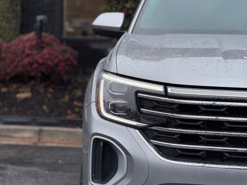 Used 2024 Volkswagen Atlas SE image 5