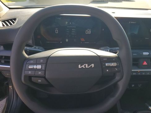 New 2026 Kia K4 LXS image 10