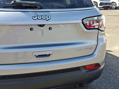 Certified 2022 Jeep Compass Limited image 16