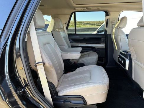 Certified 2023 Ford Expedition Limited image 31