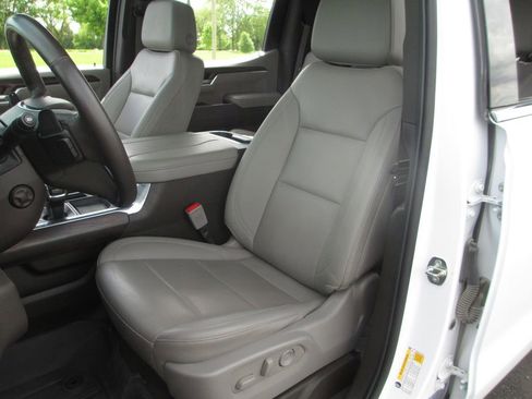 Used 2023 GMC Sierra 1500 SLT w/ SLT Convenience Package AWD/4WD image 22