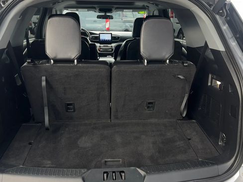 Used 2023 Ford Explorer XLT w/ Equipment Group 202A image 15