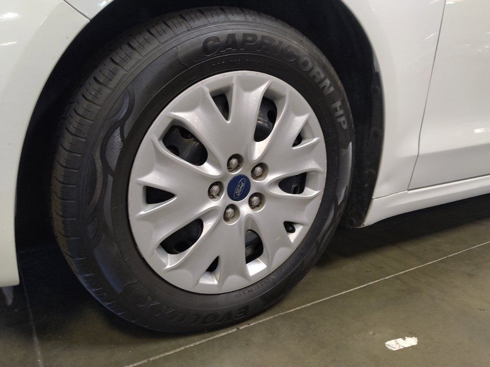 Used 2019 Ford Fusion S FWD image 31