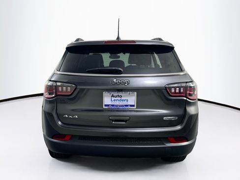 Used 2022 Jeep Compass Latitude AWD/4WD image 6