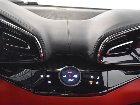 Used 2025 Ferrari Purosangue image 22