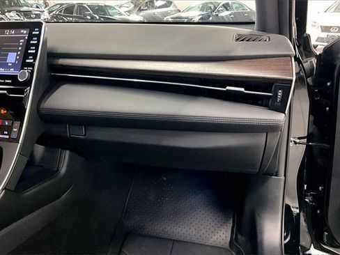 Used 2021 Toyota Avalon XLE w/ Moonroof Package image 26