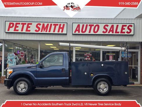 Used 2015 Ford F250 XL image 1