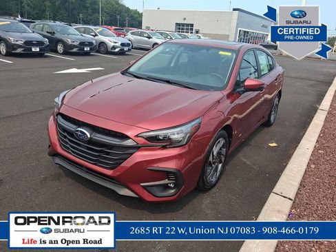 Used 2025 Subaru Legacy Limited AWD/4WD image 3