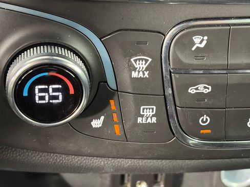 Used 2023 Chevrolet Traverse LT w/ LPO, Floor Liner Package AWD/4WD image 26