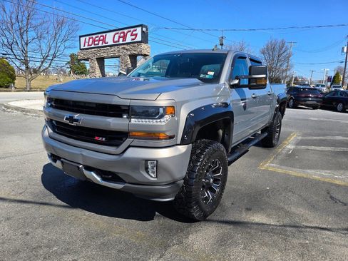 Used 2017 Chevrolet Silverado 1500 LT w/ All Star Edition image 7