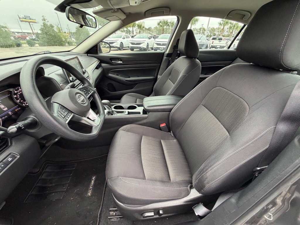 Certified 2024 Nissan Altima 2.5 SV FWD image 11