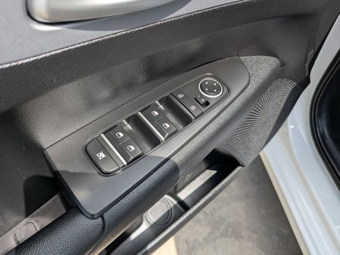 Certified 2024 Kia Forte LXS FWD image 18